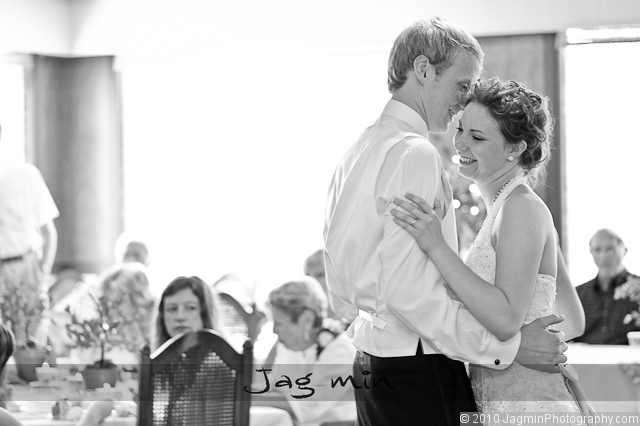 Arkansas wedding photographers shoots reception at dawn hill country club Siloam Springs, AR
